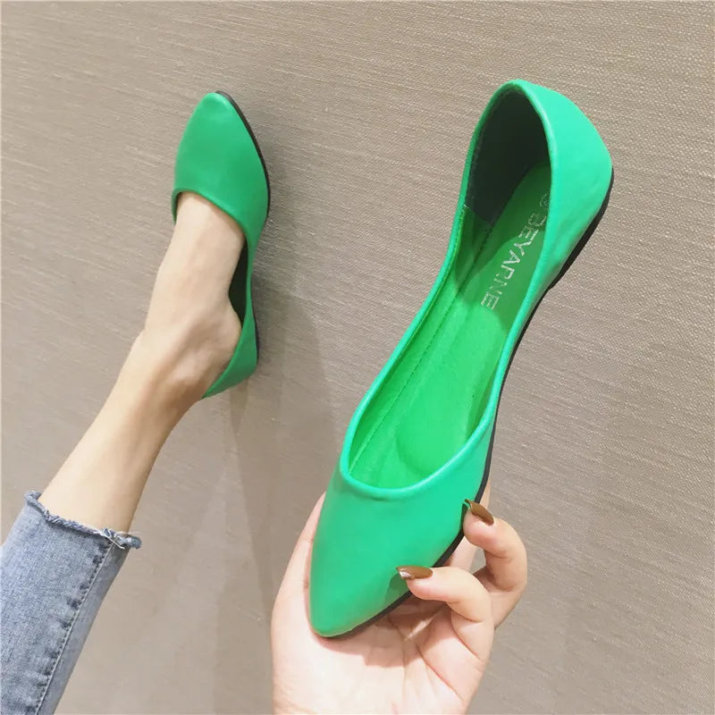 2023 Women's Shoes Leather Soft Sole Candy Shallow Mouth Single Shoes Flat Heel  Shoes Slip on Plus Size Mature Zapatos De Mujer