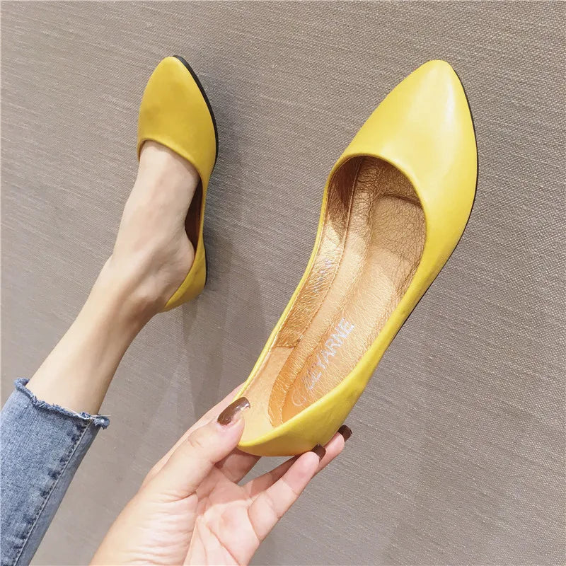 2023 Women's Shoes Leather Soft Sole Candy Shallow Mouth Single Shoes Flat Heel  Shoes Slip on Plus Size Mature Zapatos De Mujer